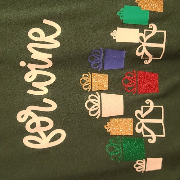 HOLIDAY "Will wrap for Wine" GREEN T-Shirt - Christmas Presents NWOT - Picture 5 of 5